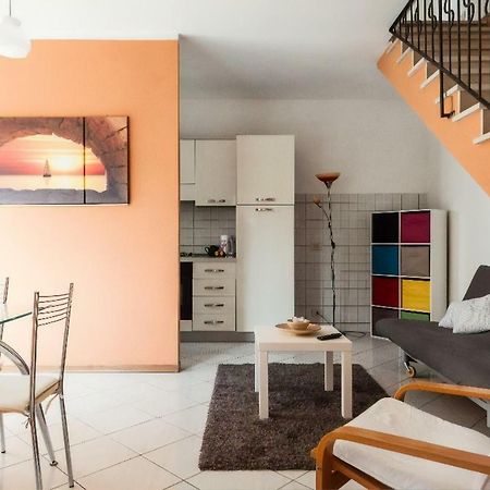 La Casina Gialla Independent House - Near The Walls 卢卡 外观 照片