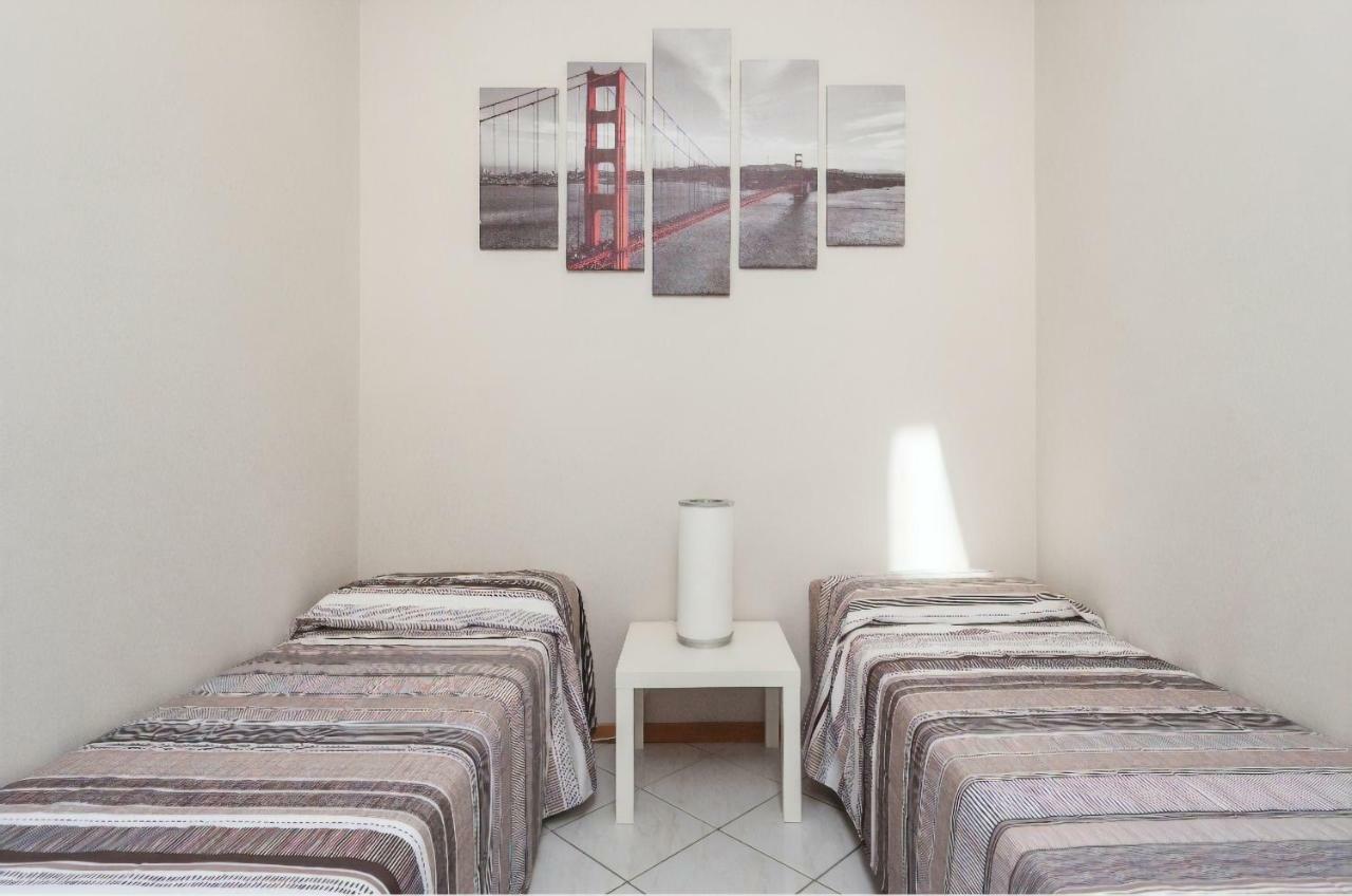 La Casina Gialla Independent House - Near The Walls 卢卡 外观 照片